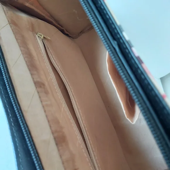 Hand bag - Picture 12 of 16